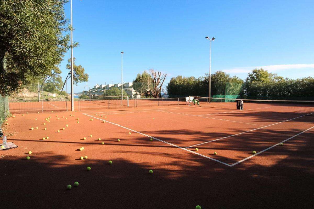 Appartement à VALLAURIS