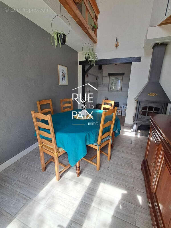 Maison à THURE