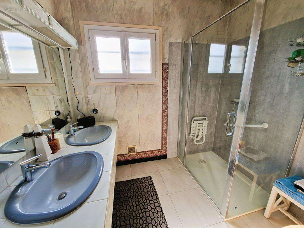 Maison à VOUNEUIL-SOUS-BIARD