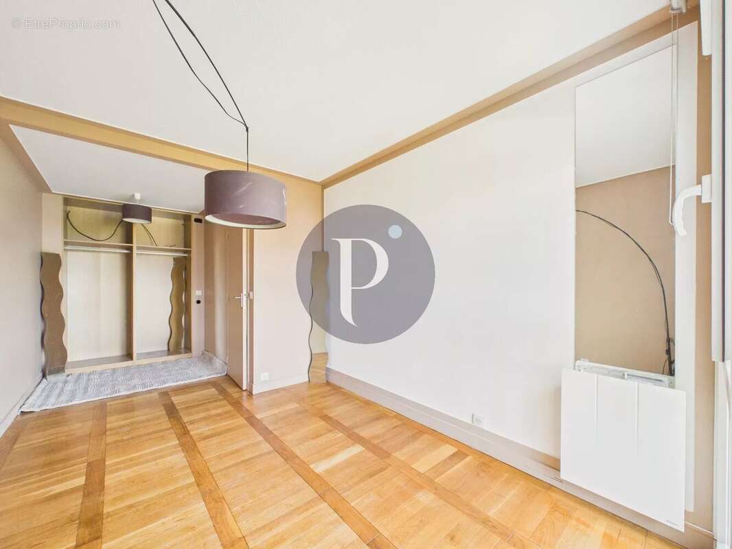 Appartement à VERRIERES-LE-BUISSON