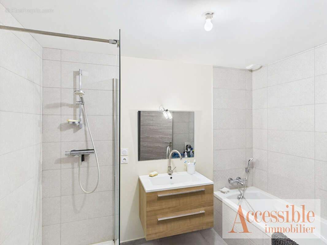 Appartement à PUGNY-CHATENOD