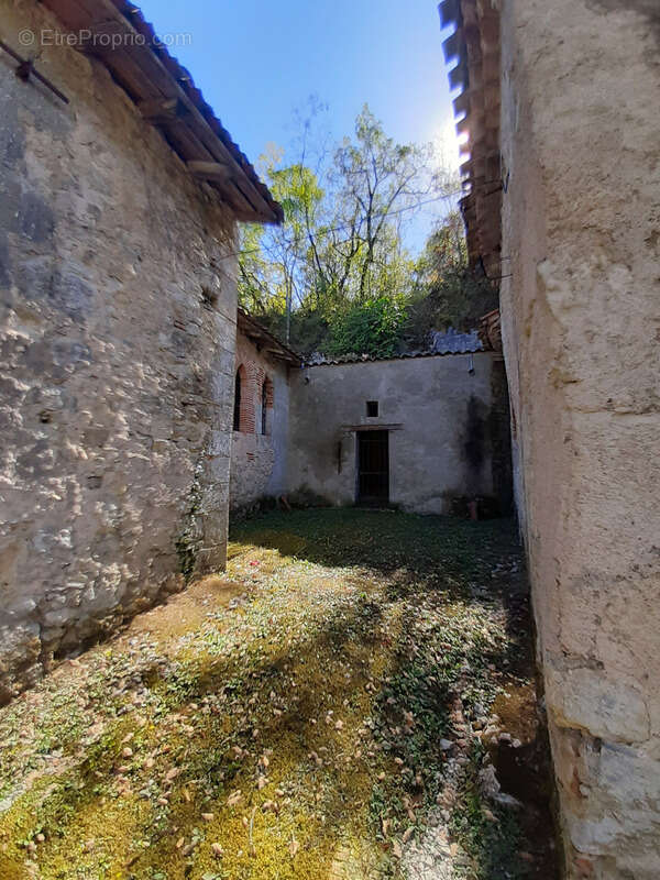 Maison à CAHORS