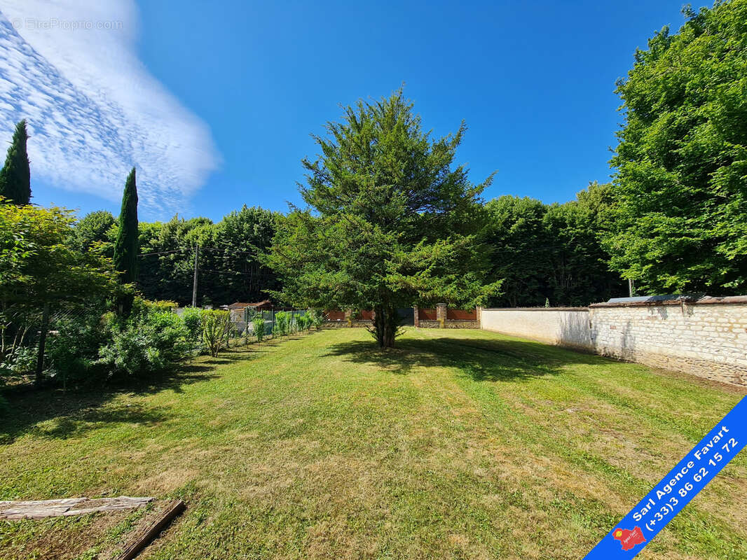 Ensemble immobilier rare avec maison bourgeoise et habitation indépendante - photo 2