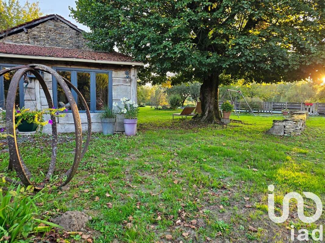 Maison 140 m² à Chaleix  - photo 8