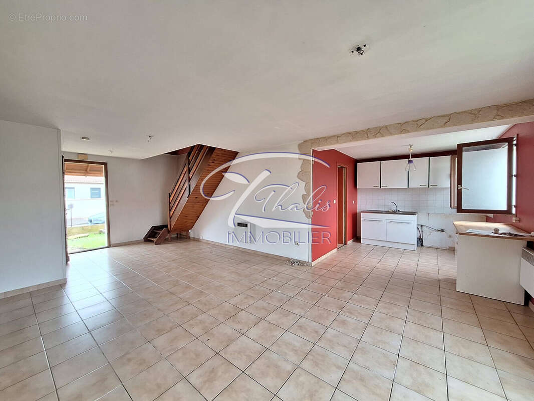 Maison à VILLENAVE-D'ORNON