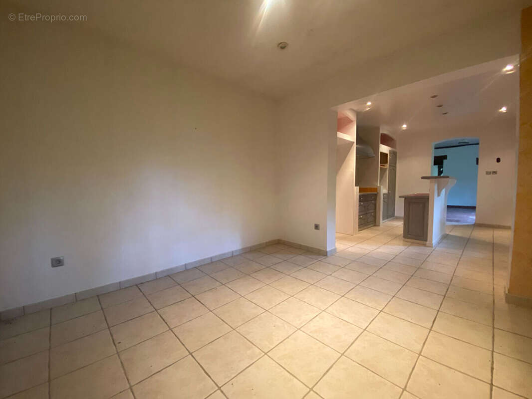 Maison à AMFREVILLE-LA-CAMPAGNE