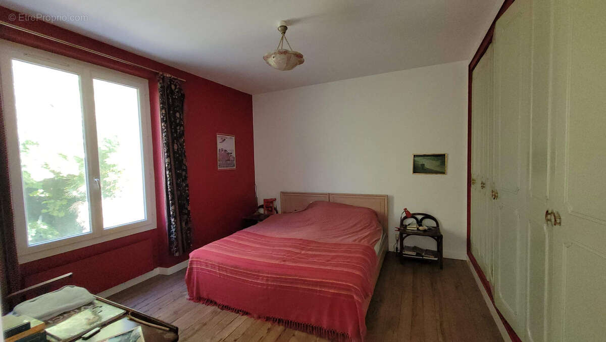 Maison à MORTAGNE-SUR-GIRONDE