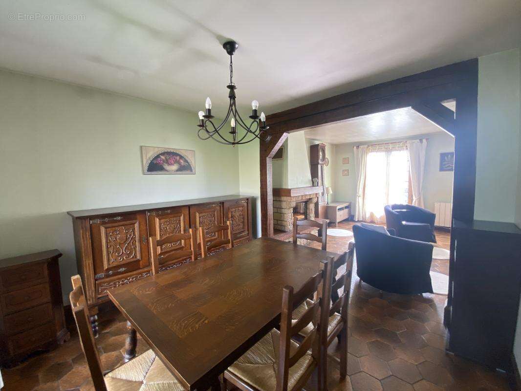 Maison à ROSNY-SUR-SEINE