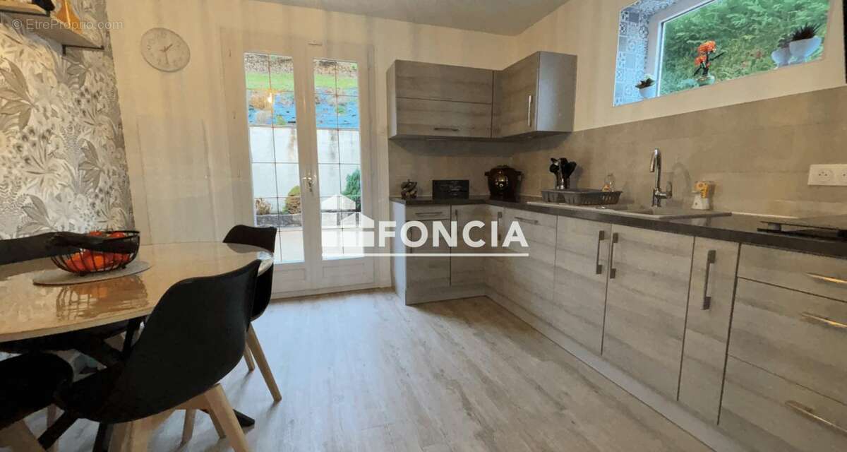 Maison à MERY-SUR-OISE