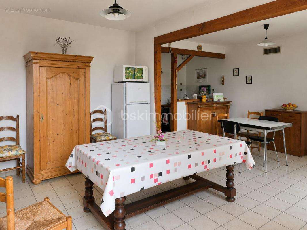 Double maison – dépendances – terrain constructible à 15 min des herbiers - photo 4