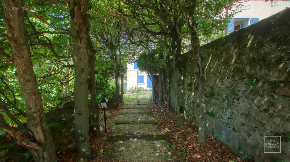 Maison à SAINT-DIDIER-AU-MONT-D'OR