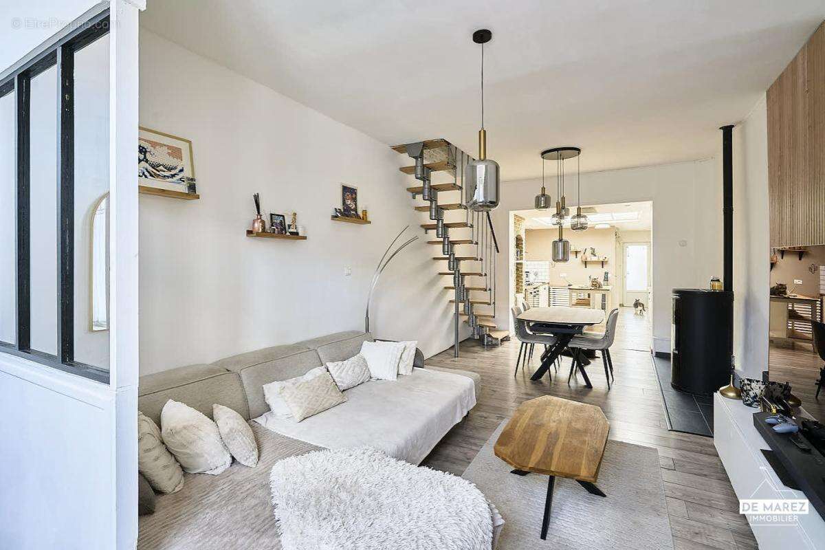 Exclusivite : maison 3 chambres - terrasses - jardin - proximite metro - photo 2