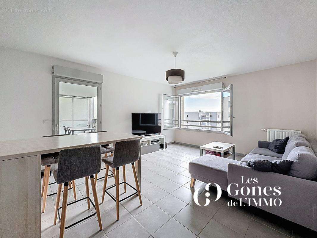 Appartement à VAULX-EN-VELIN