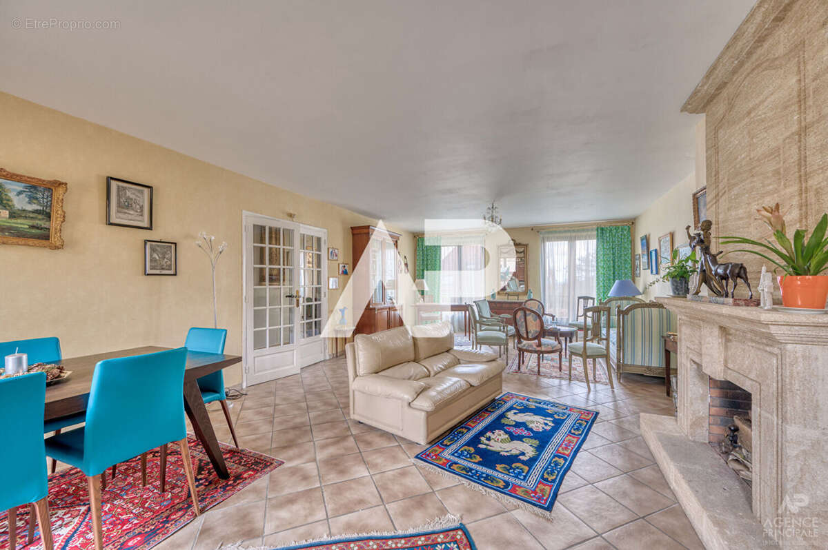 Maison à RUEIL-MALMAISON