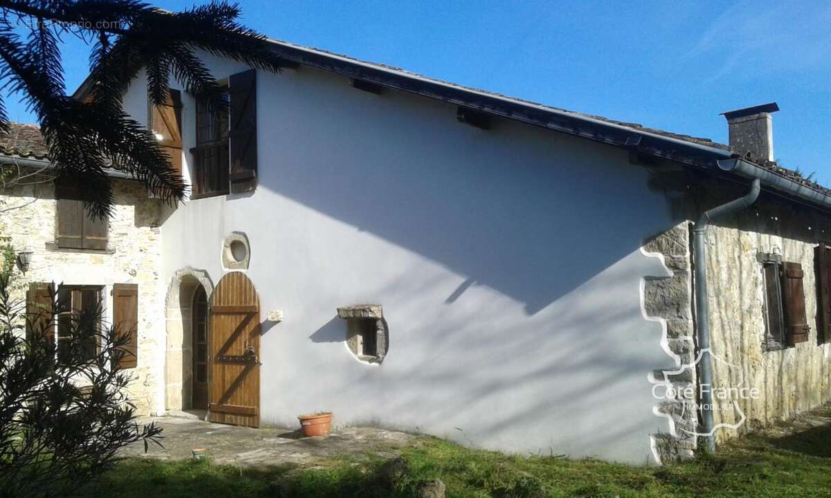 Maison à SAINT-ETIENNE-D'ORTHE
