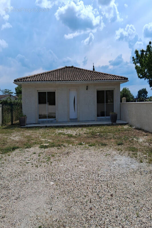 Maison à AMBARES-ET-LAGRAVE