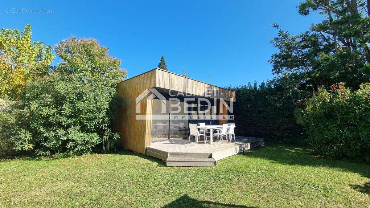 Maison à LE BOUSCAT