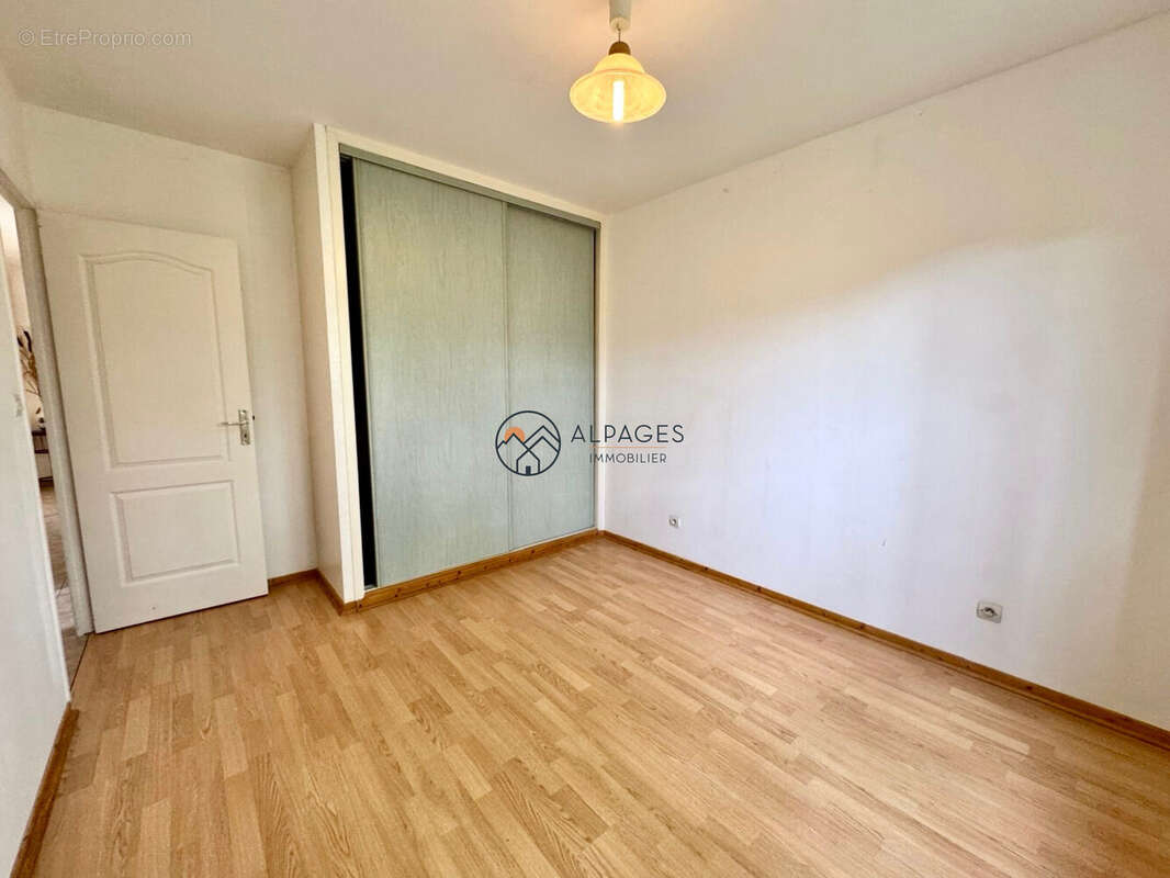 Maison 196 m² à Crots  - photo 7