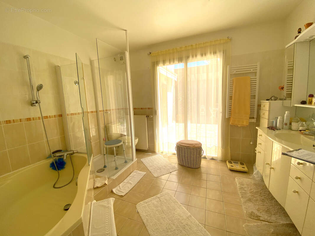 Maison à NOGENT-SUR-VERNISSON