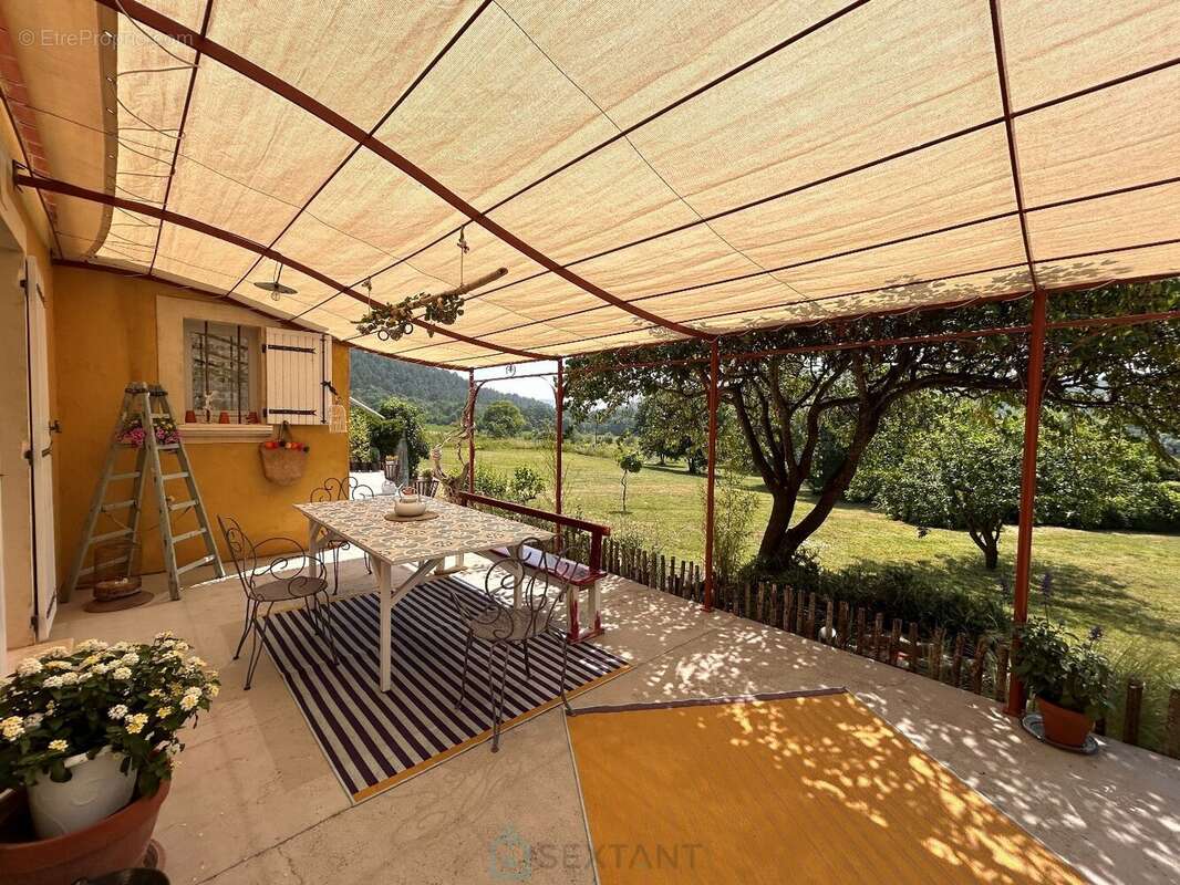 Maison à GOUDARGUES