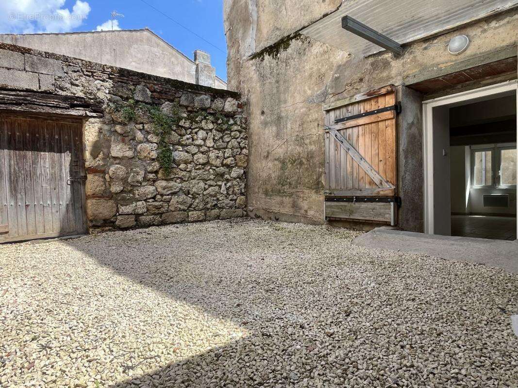Maison à CLAIRAC