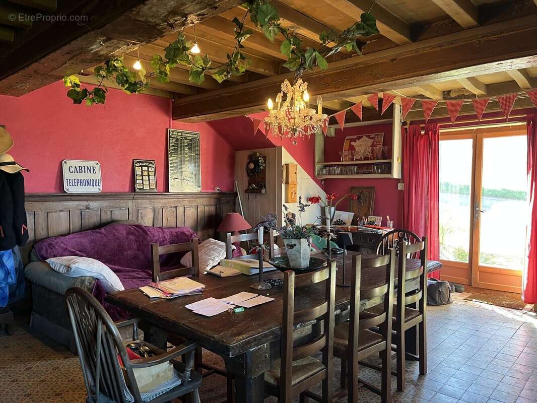 Maison à LA CHAPELLE-SOUS-BRANCION