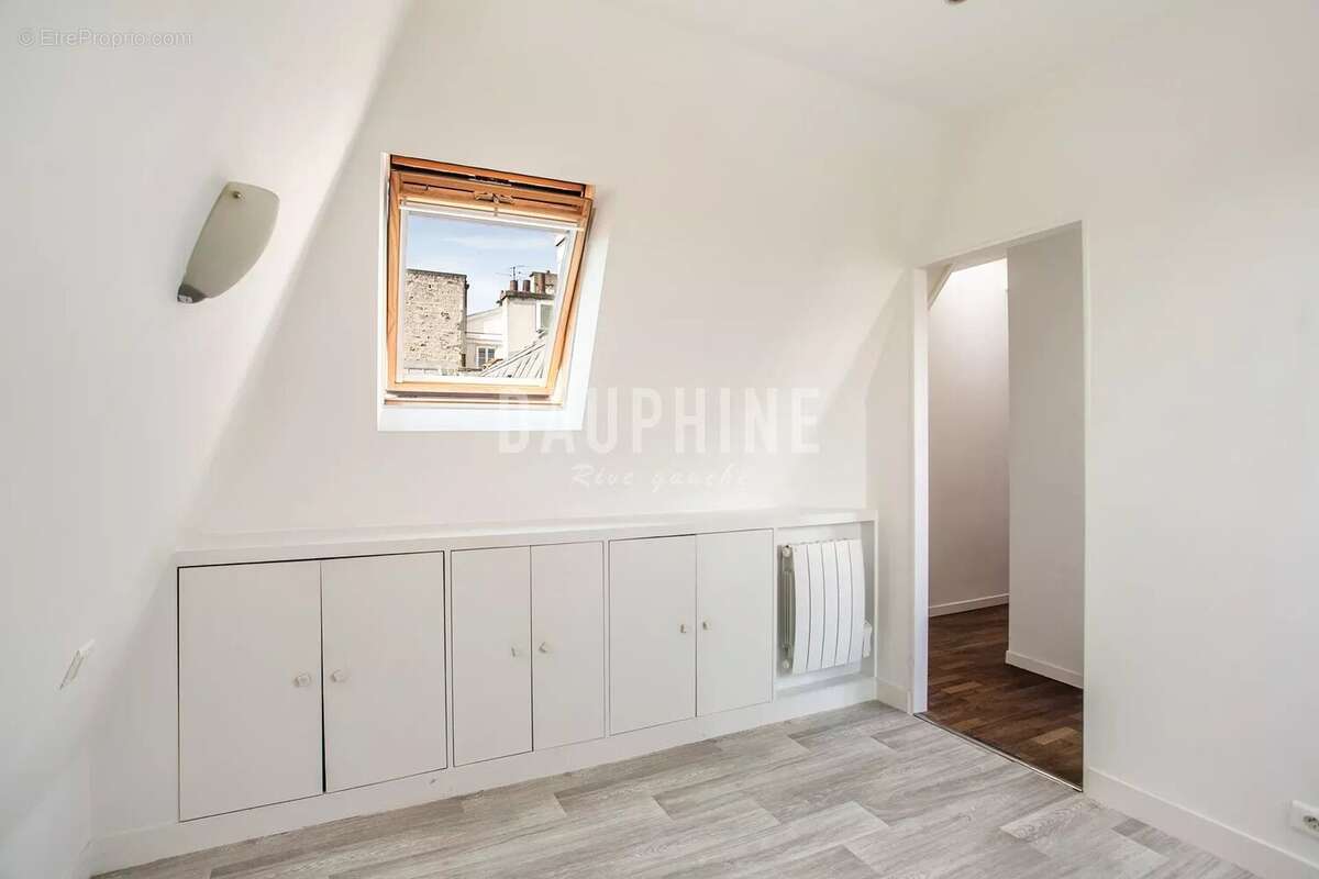 Appartement à PARIS-8E