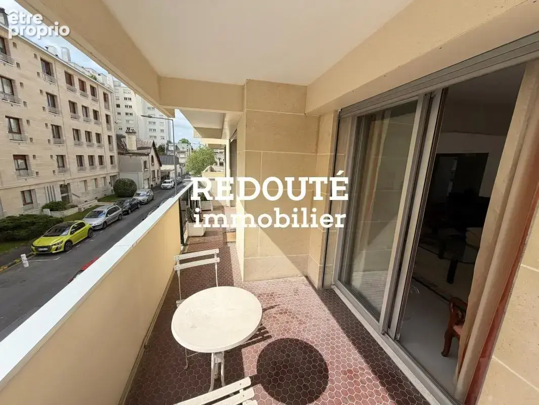 Reims - centre ville - appartement t5 , balcon, box - photo 4