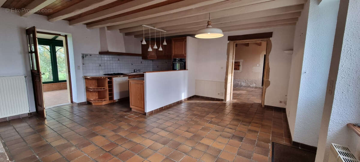 Maison à SAINT-VINCENT-BRAGNY