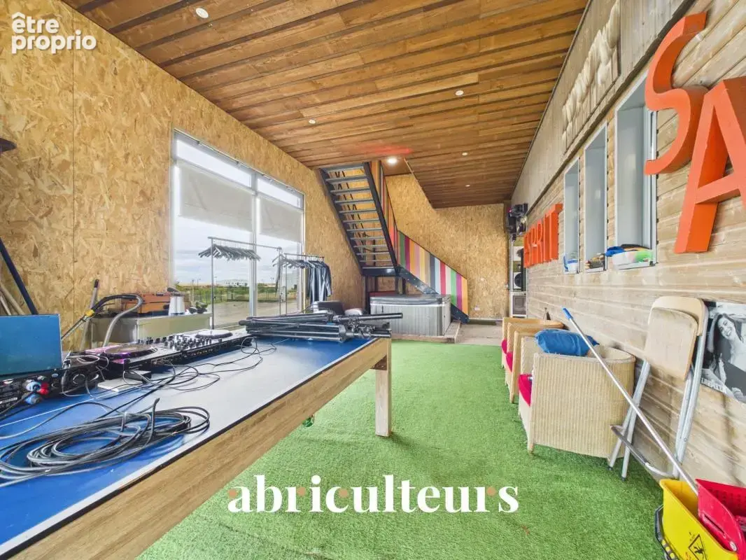 Ensemble Immobilier Rare & Polyvalent : 360 m² de Local Pro + 460 m² d'Habitation sur Terrain de + 6 000 m² en vente à TREMBLAY  - photo 11