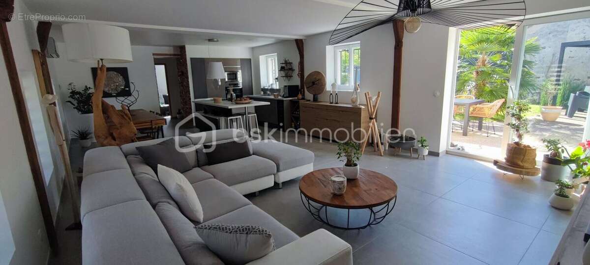 Maison à COULOMMIERS