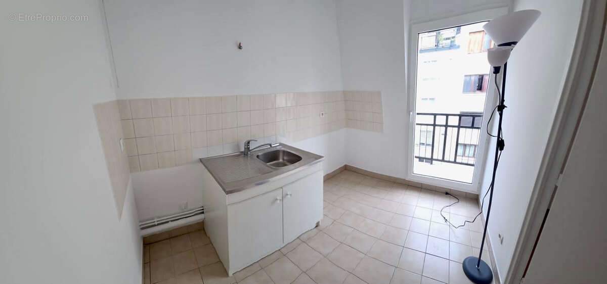 Appartement à PARIS-12E