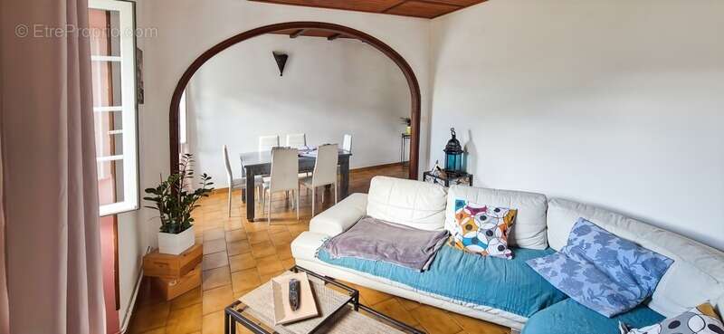 Appartement à GAGNIERES