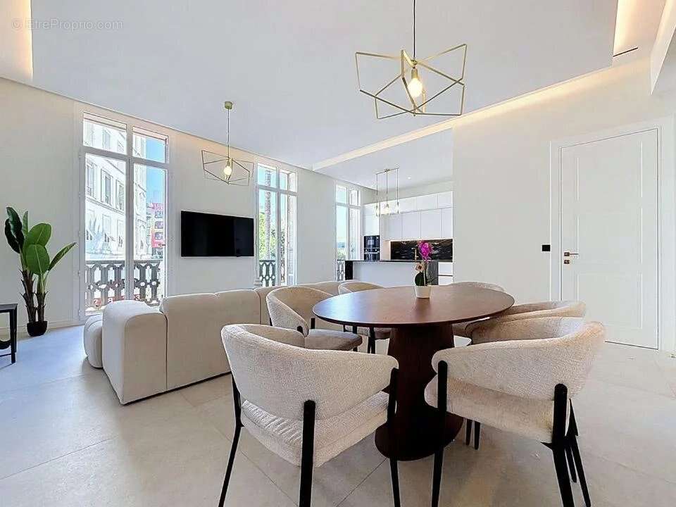 Cannes "croisette" - 3p 100m² - photo 4