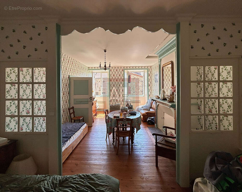 Maison à PRADELLES
