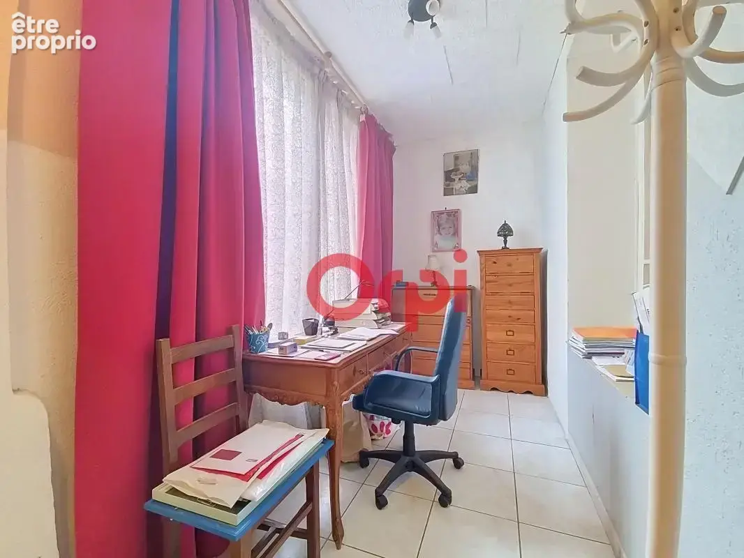 Maison À Vendre de 120m² habitable sur 230M² de terrain à la SEYNE SUR MER - photo 7