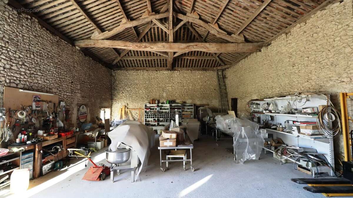 Maison à VERTEILLAC