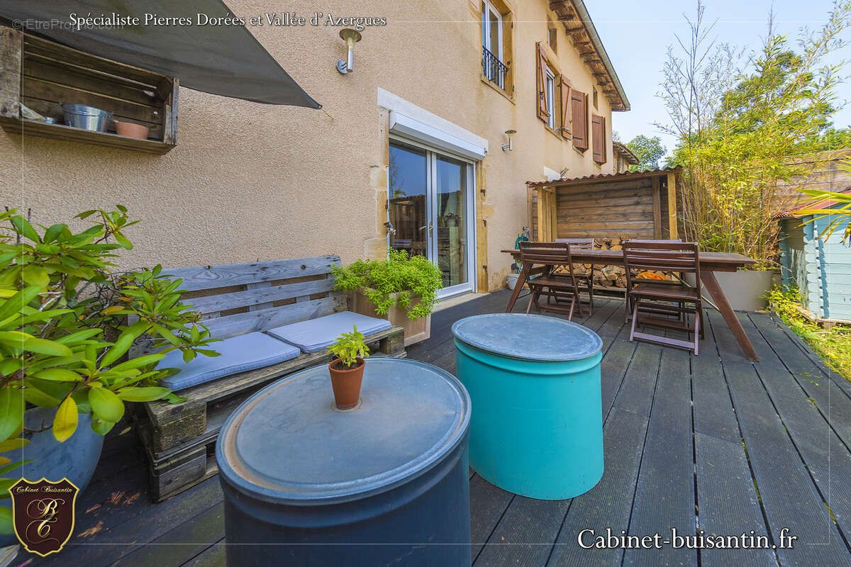 Maison à POUILLY-LE-MONIAL