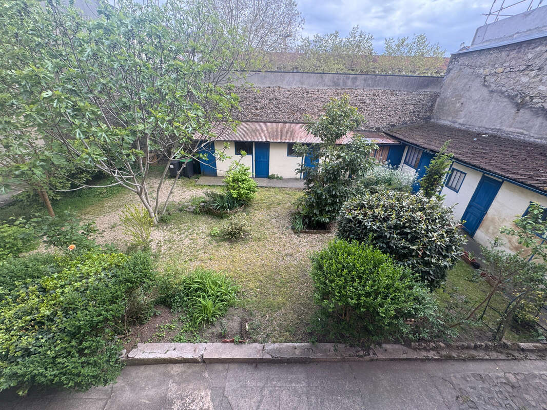 Appartement à CHARENTON-LE-PONT