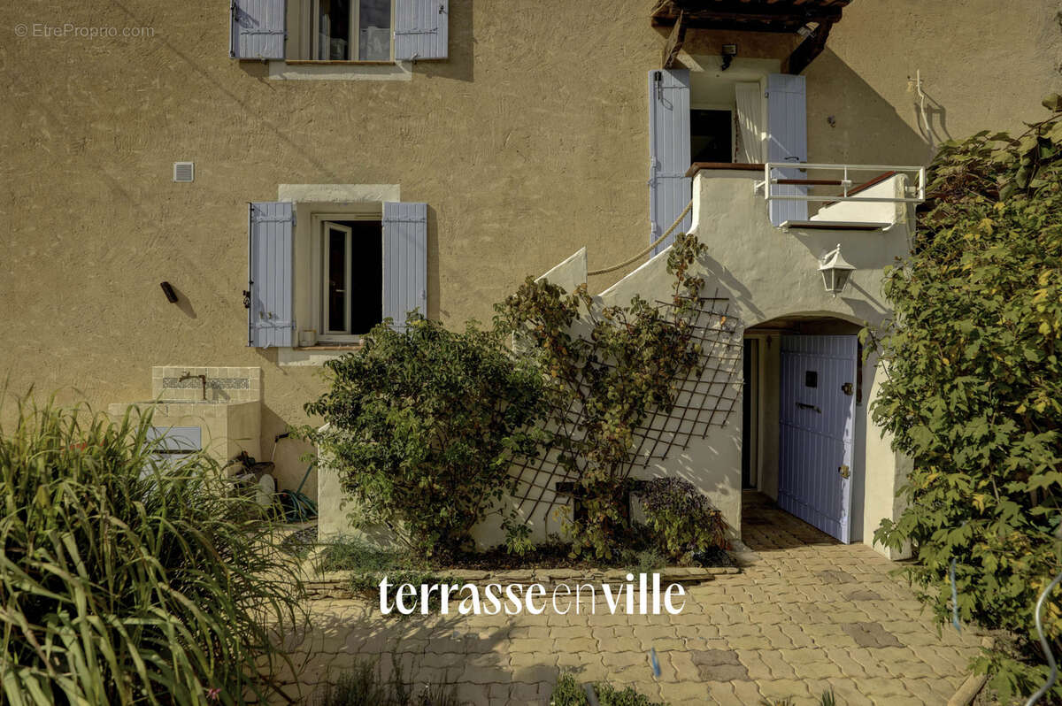 Maison à LA BOUILLADISSE