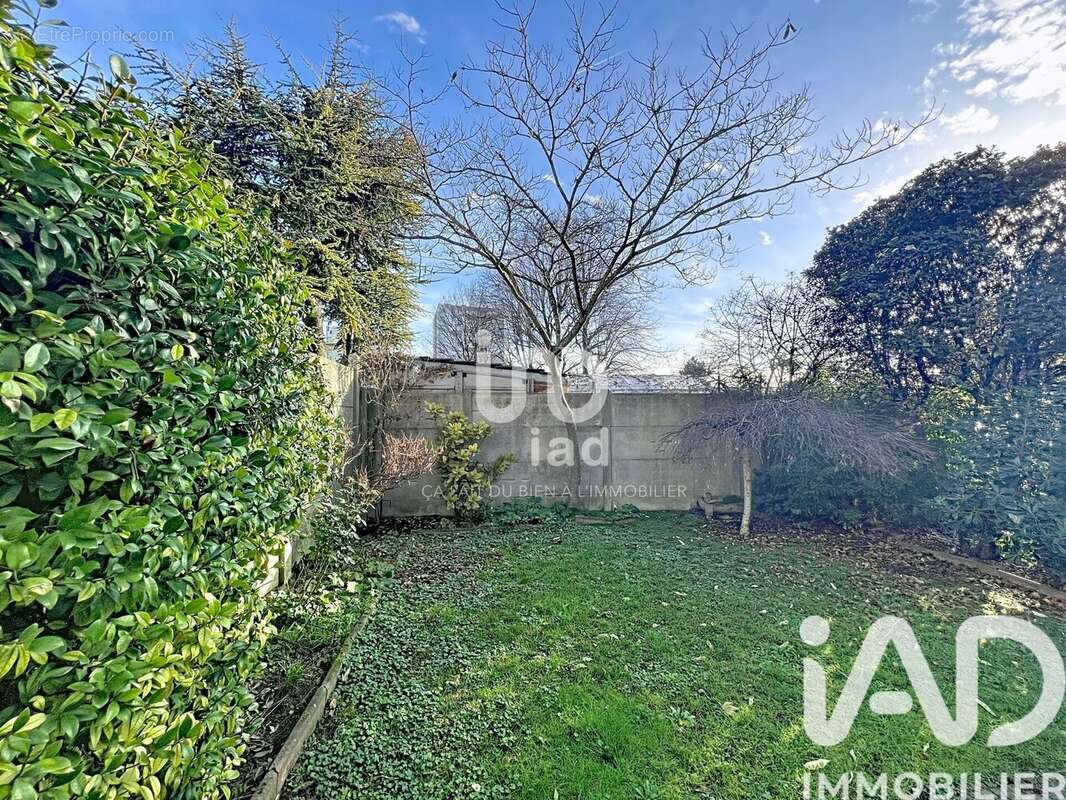 Photo 2 - Maison à LE BOURGET