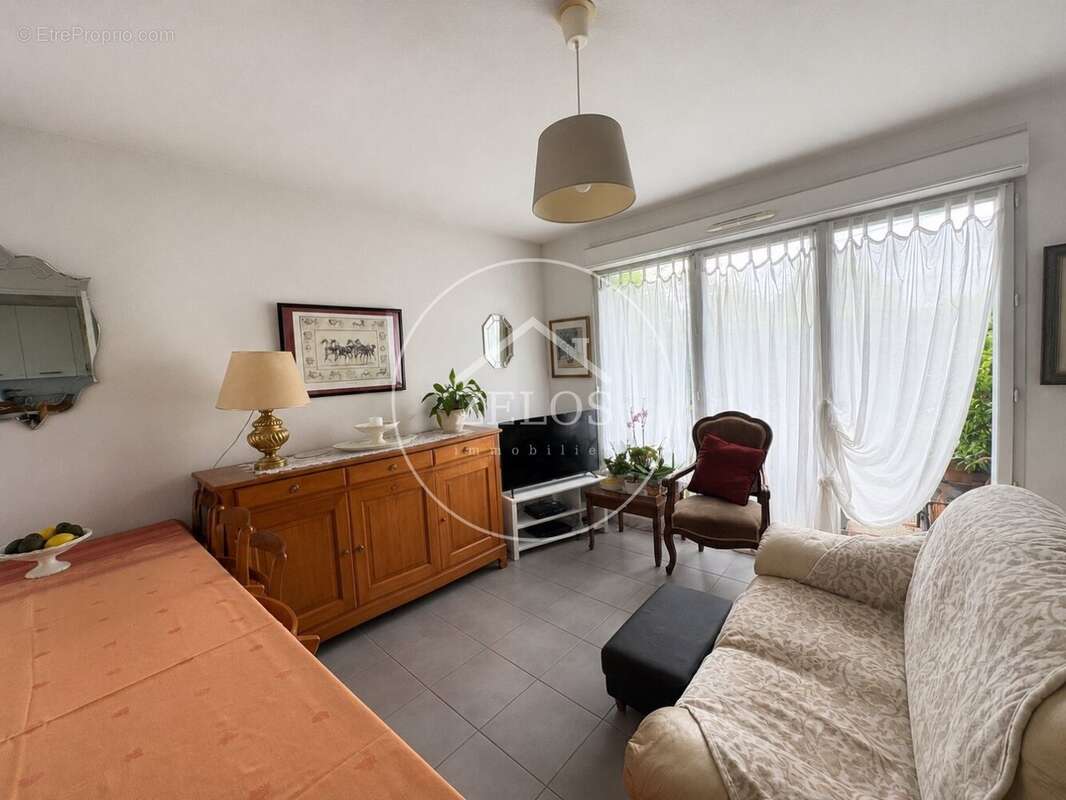 Appartement à VILLENAVE-D'ORNON