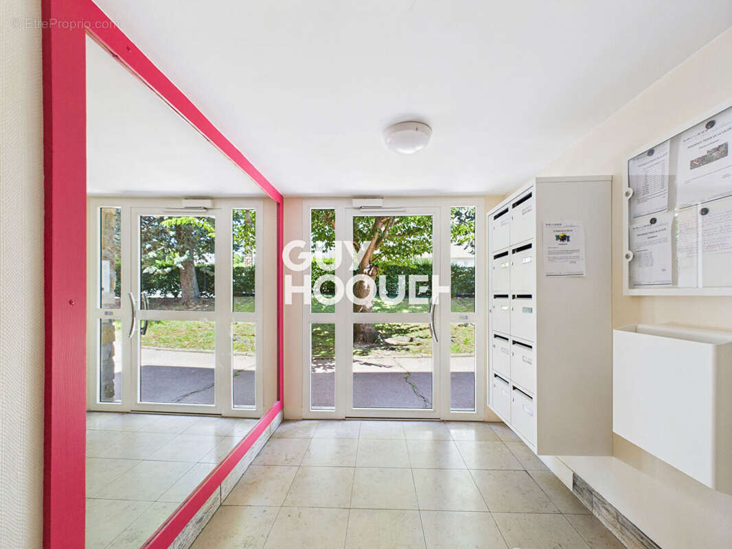 Appartement à PETIT-COURONNE