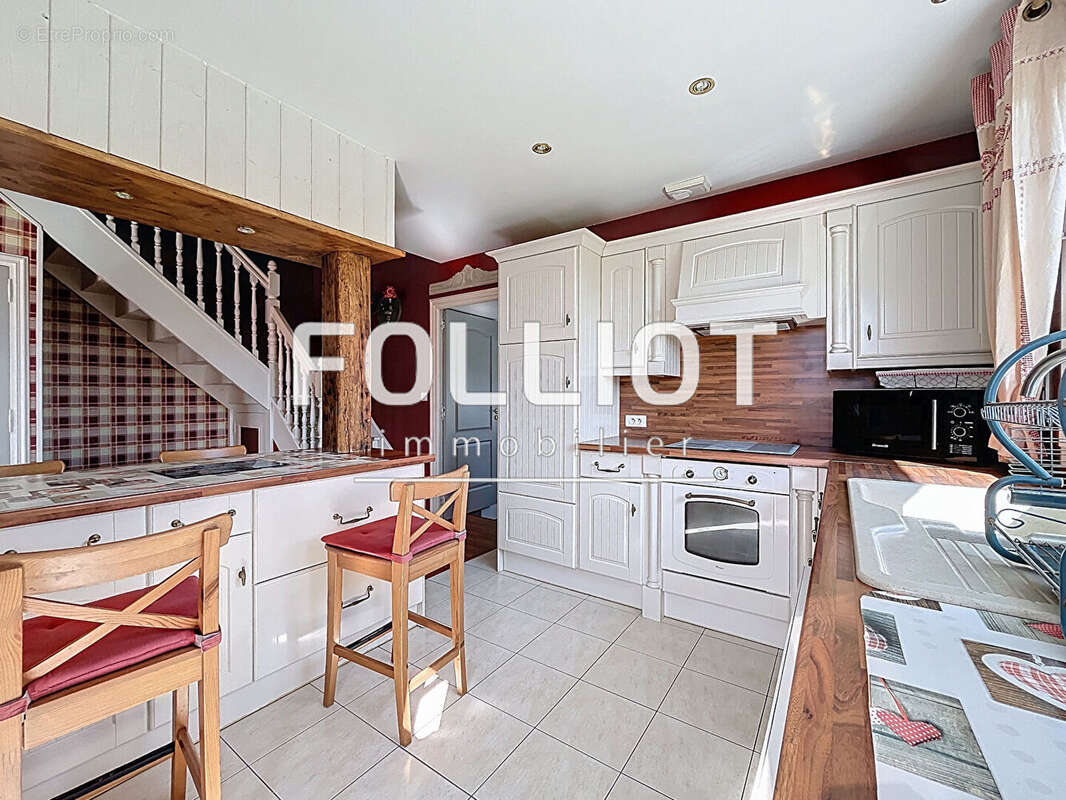 Maison à SAINT-PLANCHERS