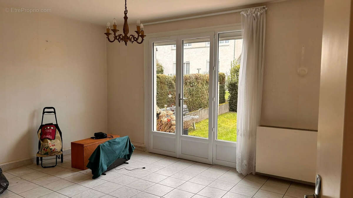 Maison à SAINT-MARCEL