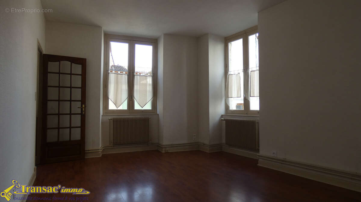 Appartement à COURPIERE
