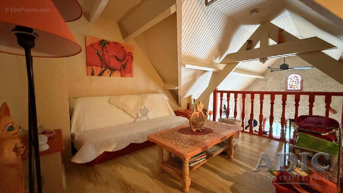 Maison à LONGPERRIER