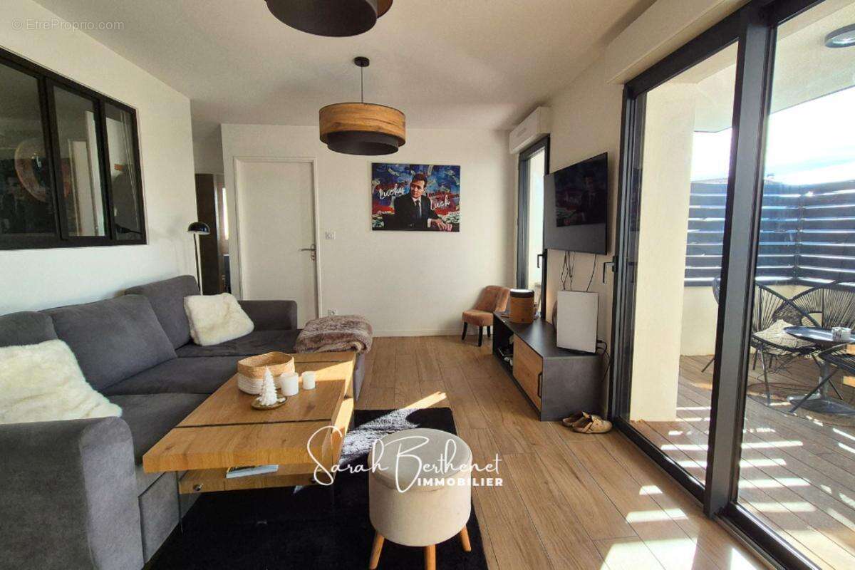 Appartement à SAINTE-CONSORCE