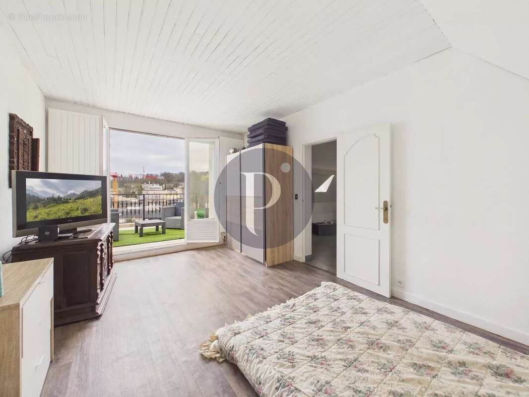 Maison à LE PLESSIS-ROBINSON