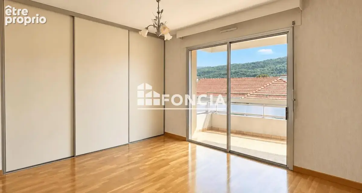 À vendre T4 + garage + stationnement + cave - photo 4
